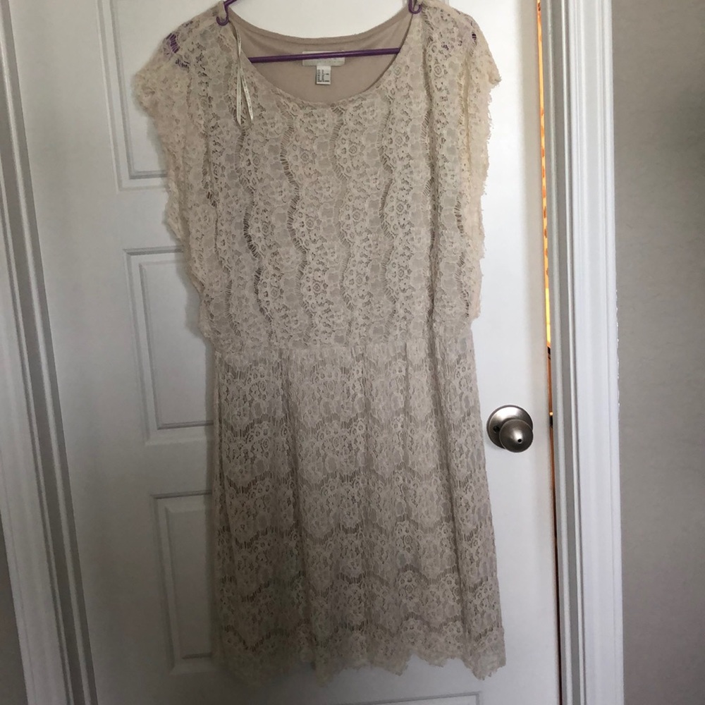 Forever 21 lace dress